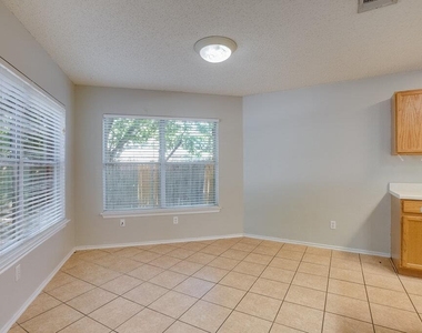 7903 Bramble Bush Dr - Photo Thumbnail 6