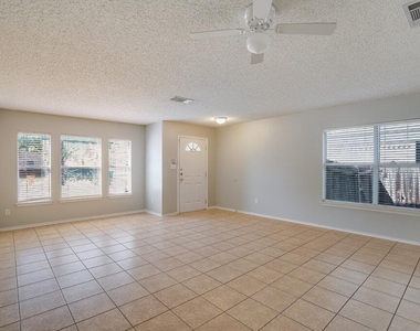 7903 Bramble Bush Dr - Photo Thumbnail 3