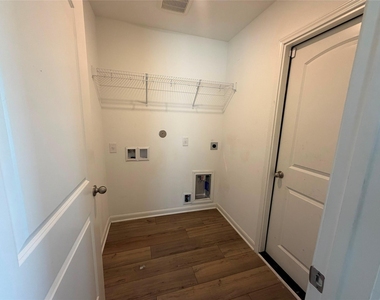 614 Aplite Pass - Photo Thumbnail 20