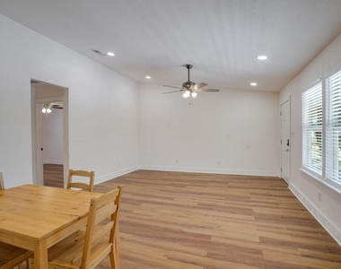 23393 Nameless Rd - Photo Thumbnail 6