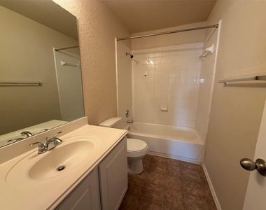 1529 Tonia Loop - Photo Thumbnail 11