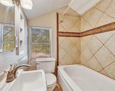 3810 Brookview Rd - Photo Thumbnail 23