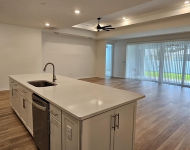 12272 Parkland View Lane - Photo Thumbnail 3