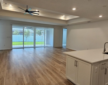 12272 Parkland View Lane - Photo Thumbnail 10
