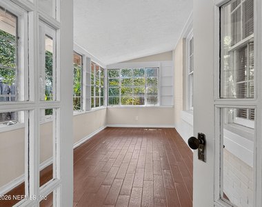 2736 Lydia Street - Photo Thumbnail 8