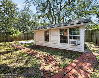 2736 Lydia Street - Photo Thumbnail 36