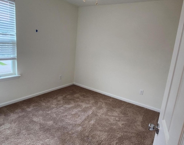 9885 Fiddleback Lane - Photo Thumbnail 10