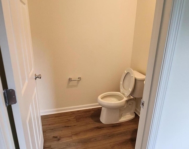 9885 Fiddleback Lane - Photo Thumbnail 6
