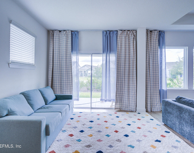 22 Amalia Way - Photo Thumbnail 8