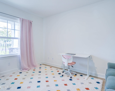 22 Amalia Way - Photo Thumbnail 29