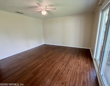 5143 Camellia Circle S - Photo Thumbnail 10