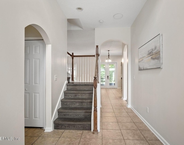 535 Roserush Lane - Photo Thumbnail 3