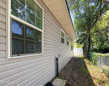 2220 Flesher Avenue - Photo Thumbnail 19