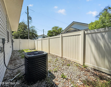 2220 Flesher Avenue - Photo Thumbnail 20