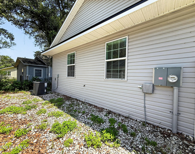2220 Flesher Avenue - Photo Thumbnail 22