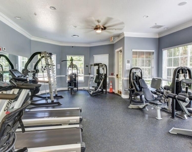 940 Village Trail - Photo Thumbnail 34