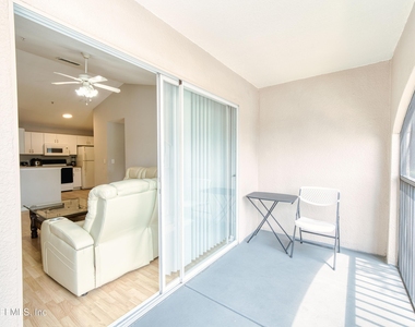 940 Village Trail - Photo Thumbnail 17