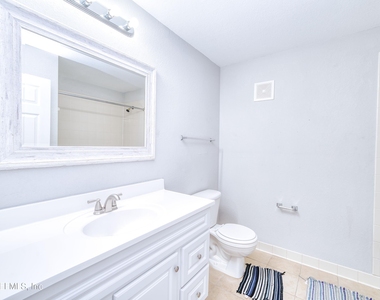 940 Village Trail - Photo Thumbnail 22