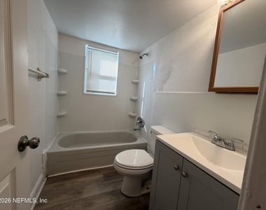 1040 Bert Road - Photo Thumbnail 7