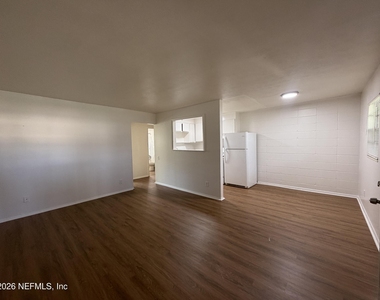 1040 Bert Road - Photo Thumbnail 2