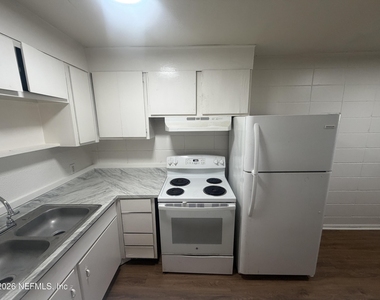 1040 Bert Road - Photo Thumbnail 4