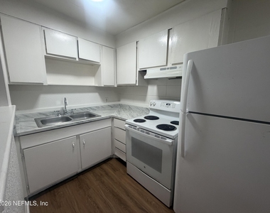 1040 Bert Road - Photo Thumbnail 3