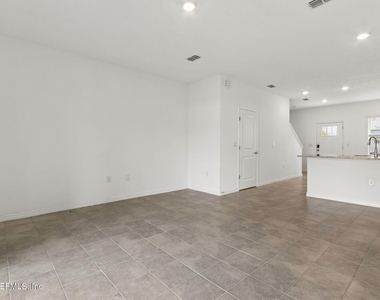 7217 Sabal Terrace - Photo Thumbnail 9