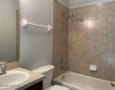 725 Liberty Circle - Photo Thumbnail 26