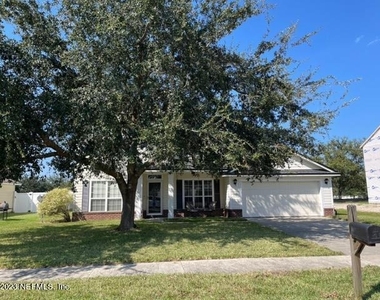 725 Liberty Circle - Photo Thumbnail 2