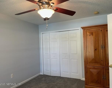 725 Liberty Circle - Photo Thumbnail 15