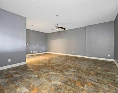 600 Vinings Estates Drive Se - Photo Thumbnail 16