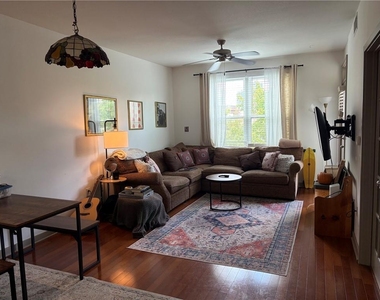 390 17th Street Nw - Photo Thumbnail 2