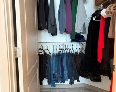390 17th Street Nw - Photo Thumbnail 12