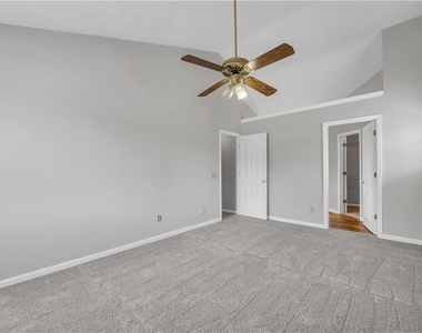4890 Evergreen Valley Way - Photo Thumbnail 29