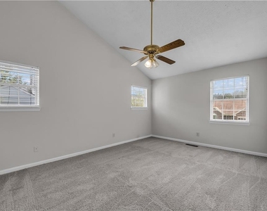 4890 Evergreen Valley Way - Photo Thumbnail 27