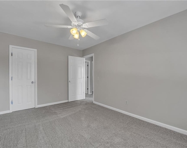 4890 Evergreen Valley Way - Photo Thumbnail 37