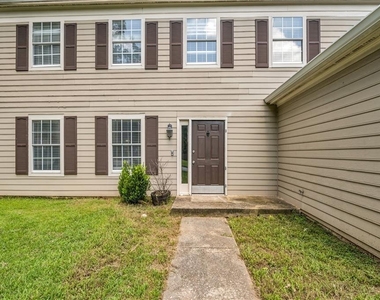 4890 Evergreen Valley Way - Photo Thumbnail 4