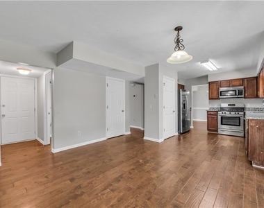 4890 Evergreen Valley Way - Photo Thumbnail 20