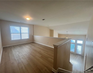 2233 Worrall Hill Dr - Photo Thumbnail 17