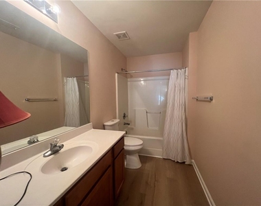 2233 Worrall Hill Dr - Photo Thumbnail 22
