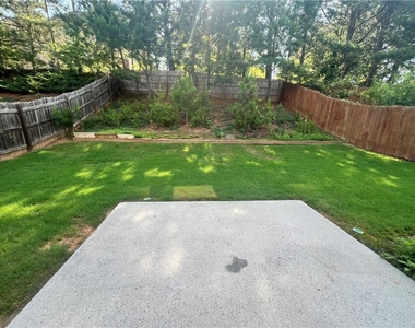 2233 Worrall Hill Dr - Photo Thumbnail 23