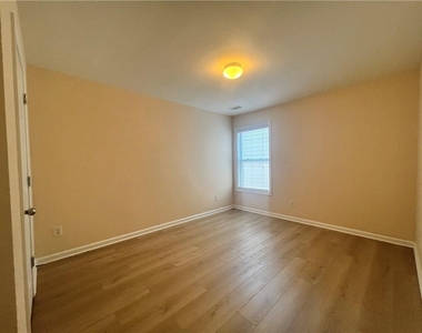 2233 Worrall Hill Dr - Photo Thumbnail 29