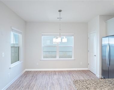 1302 Endicott Court - Photo Thumbnail 5