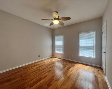 365 Tumbling Creek Dr - Photo Thumbnail 18