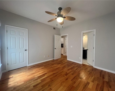 365 Tumbling Creek Dr - Photo Thumbnail 19