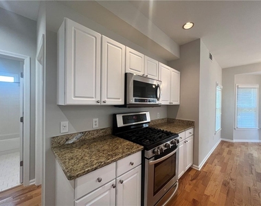 365 Tumbling Creek Dr - Photo Thumbnail 12