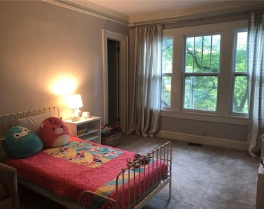 459 Sterling Street Ne - Photo Thumbnail 6