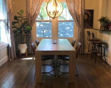 459 Sterling Street Ne - Photo Thumbnail 3