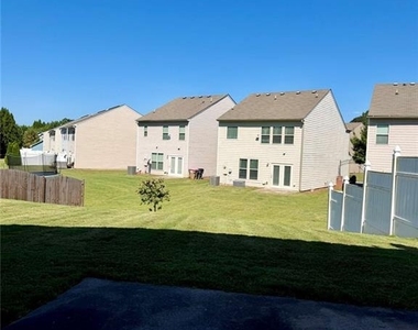 119 Highland Pointe Circle E - Photo Thumbnail 23