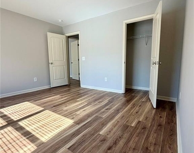 119 Highland Pointe Circle E - Photo Thumbnail 21